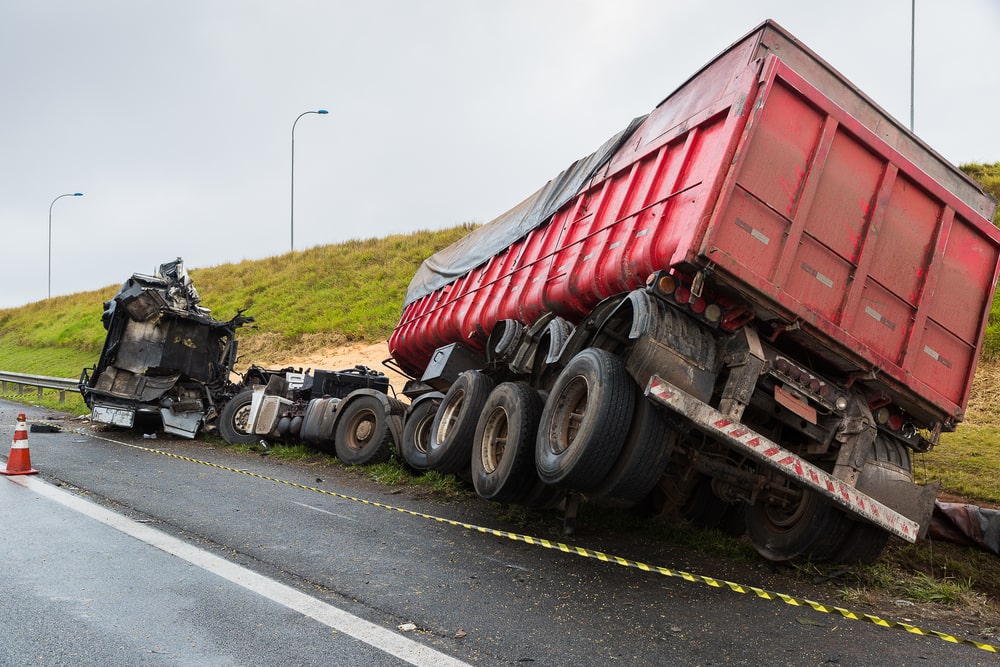 You are currently viewing 10 Key Considerations After A Truck Accident